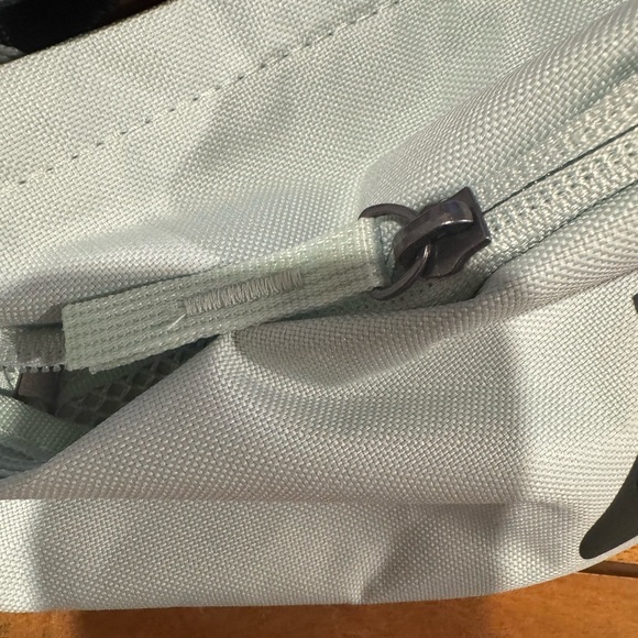 Nike Heritage Unisex Crossbody Belt Bag - Picture 4 of 6